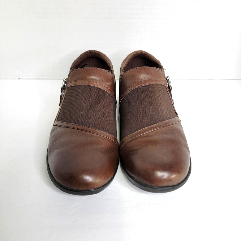 Clarks‎ Women's Medora Gale Slip-On Zip Loafer Brown Women's Size 9.5 Medium